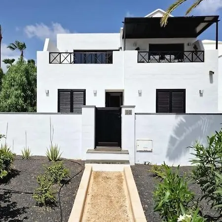 Dulce Playa Bastian Costa Teguise